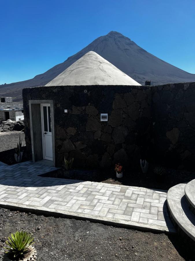 Bed and Breakfast Ecofunco Portela Esterno foto